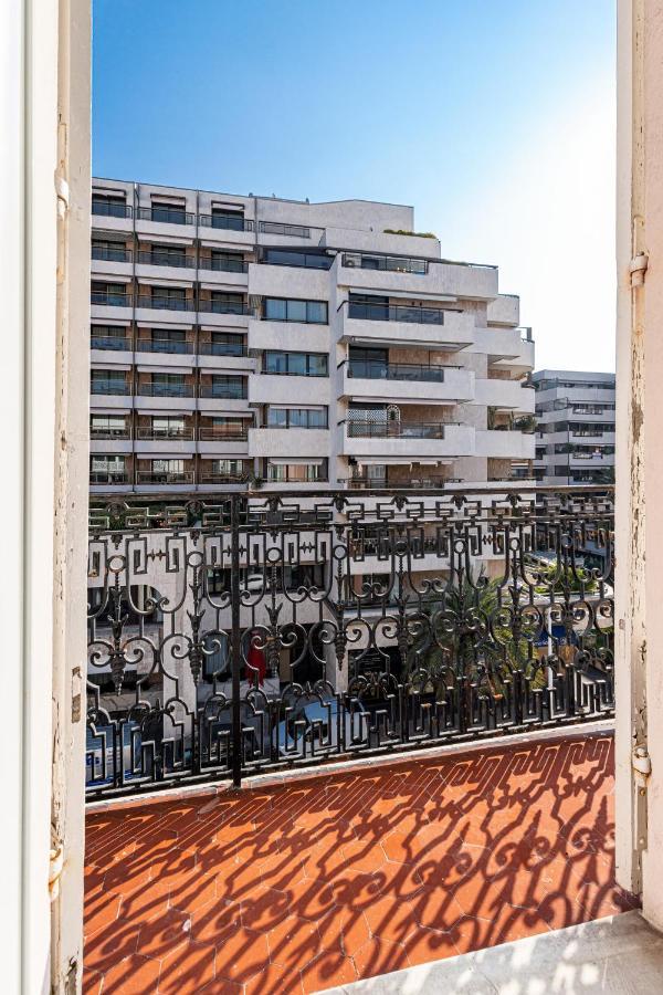 Modern Waikiki Hotel Cannes