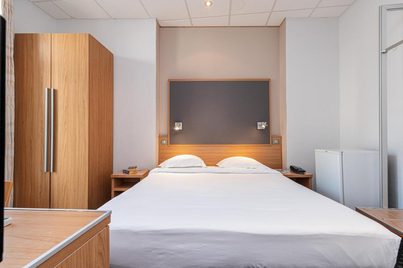 Modern Waikiki Hotel 2*
